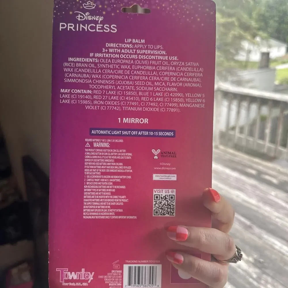 Disney Princesses Cosmetic Set With Lip Gloss And Light Up Mirror